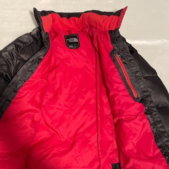 The North Face Women's Gray Black Puffer Jacket - Picture 4 of 10